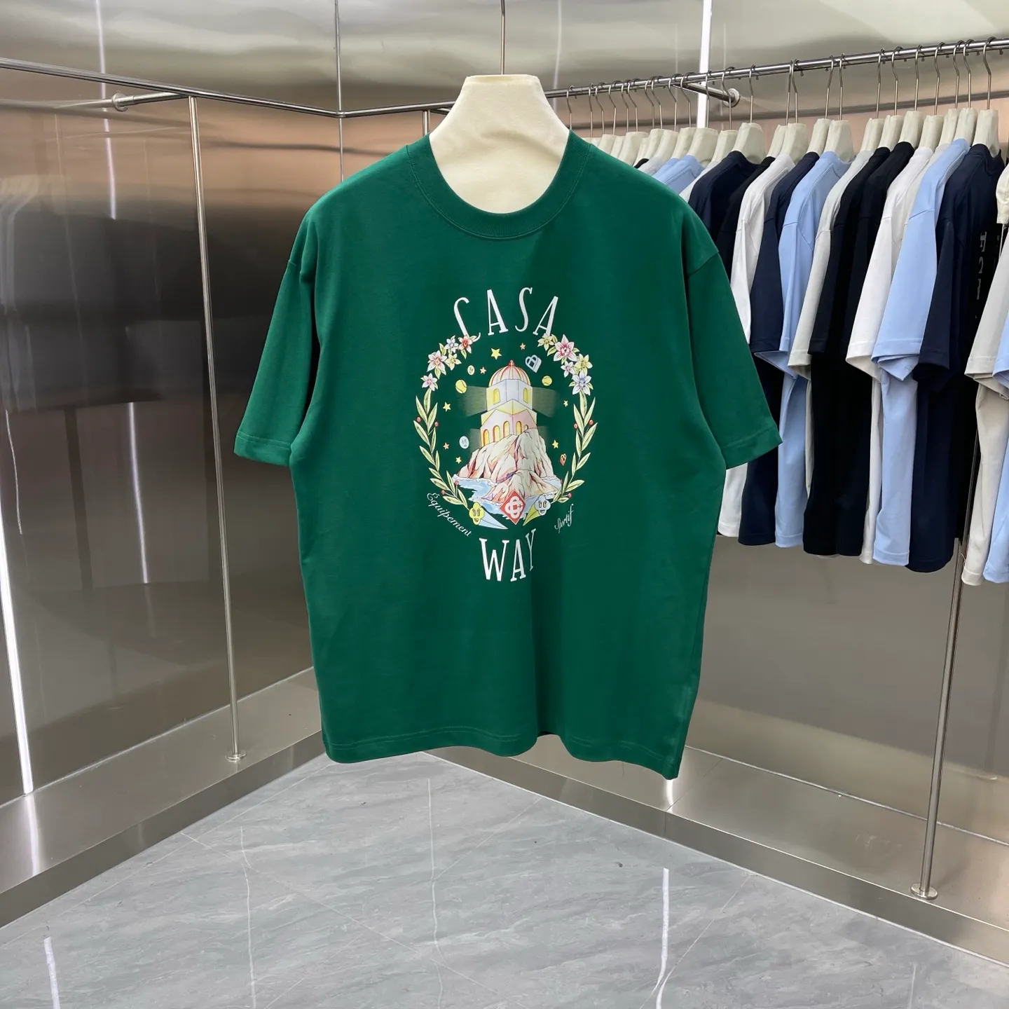 New Arrival Casablanca Casablanca Classic Series printed short-sleeved T-shirt for celebrities. It is made of Xinjiang long-staple cotton ~ grams. The color of the fabric is custom-dyed and will not shrink or fade. It feels comfortable and has a strong texture. A must-have for fashionable men and women, the Classic drop-shoulder wide version is available exclusively in In Stock! Color: White Black Green Pink Blue (5 colors) Size: S M L XL XXL